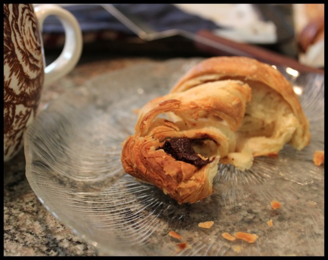 Pain au Chocolat | Blue Owl Treats