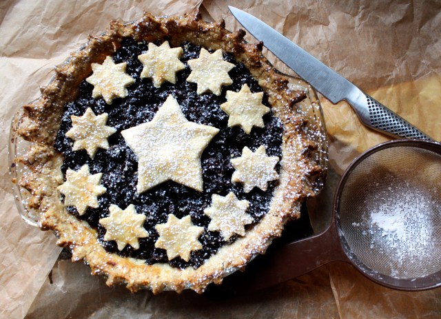 Christmas Mincemeat Pie | Blue Owl Treats